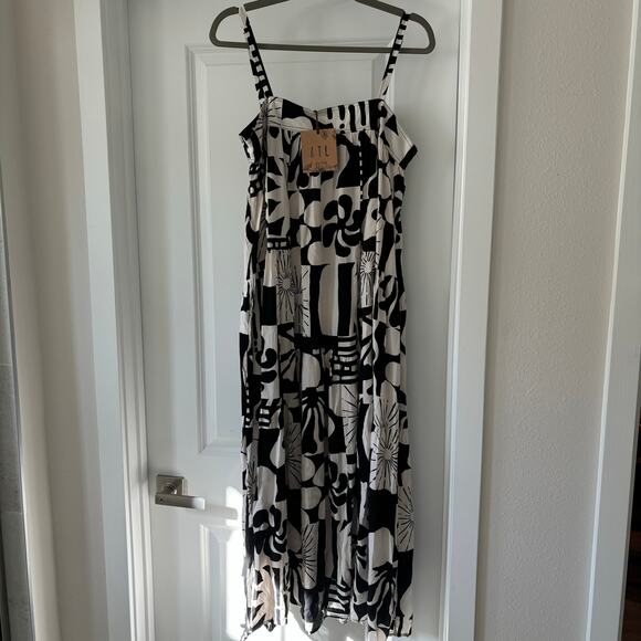 Abel the Label Dresses & Skirts - NWT Able the Label (Anthropologie) monochrome graphic midi dress Size Large
